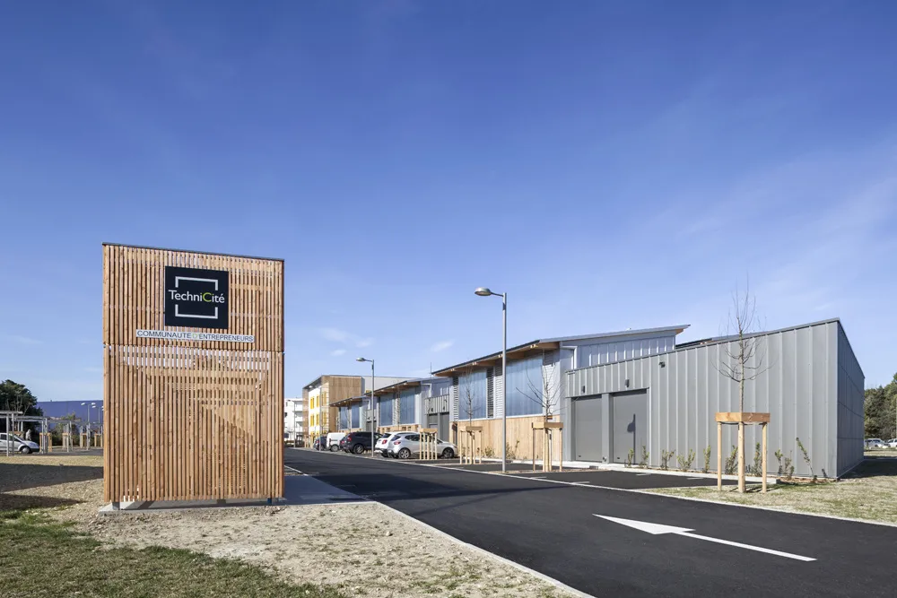 Bureaux devenus appartement triplex