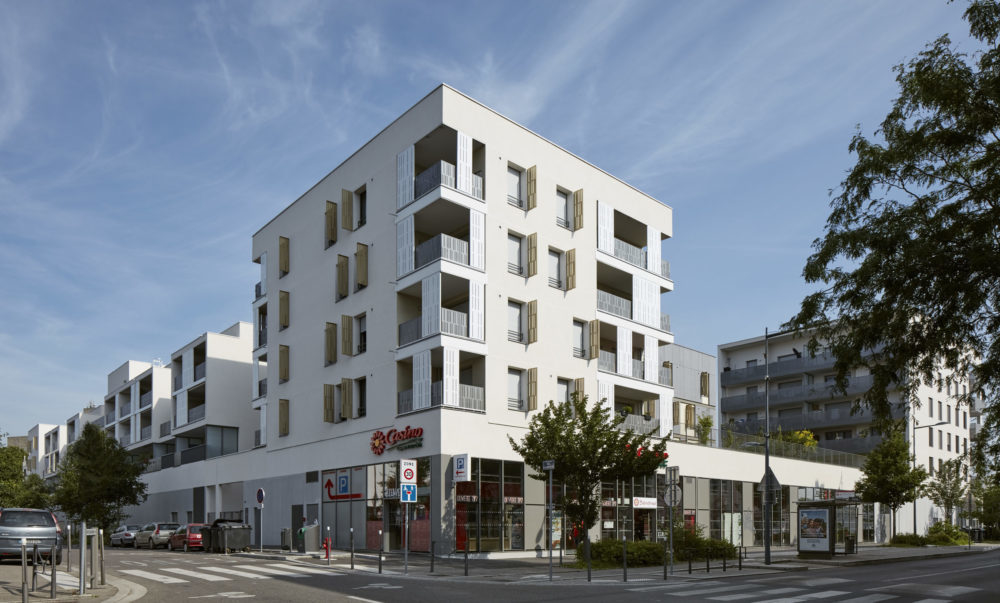 160 logements et commerces